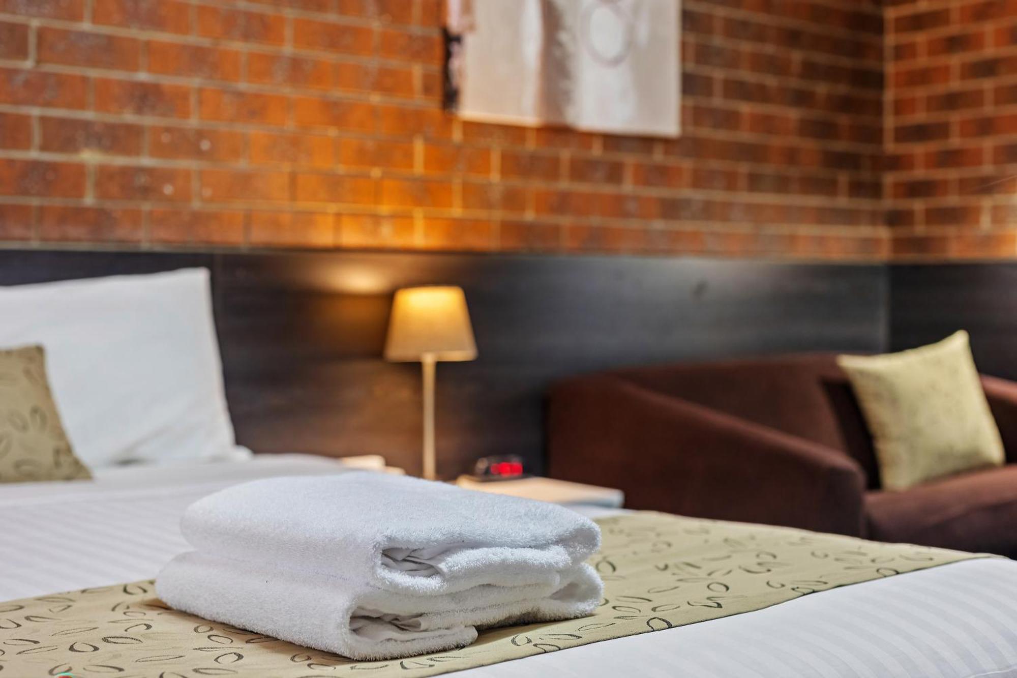 Healesville Motor Inn Room photo